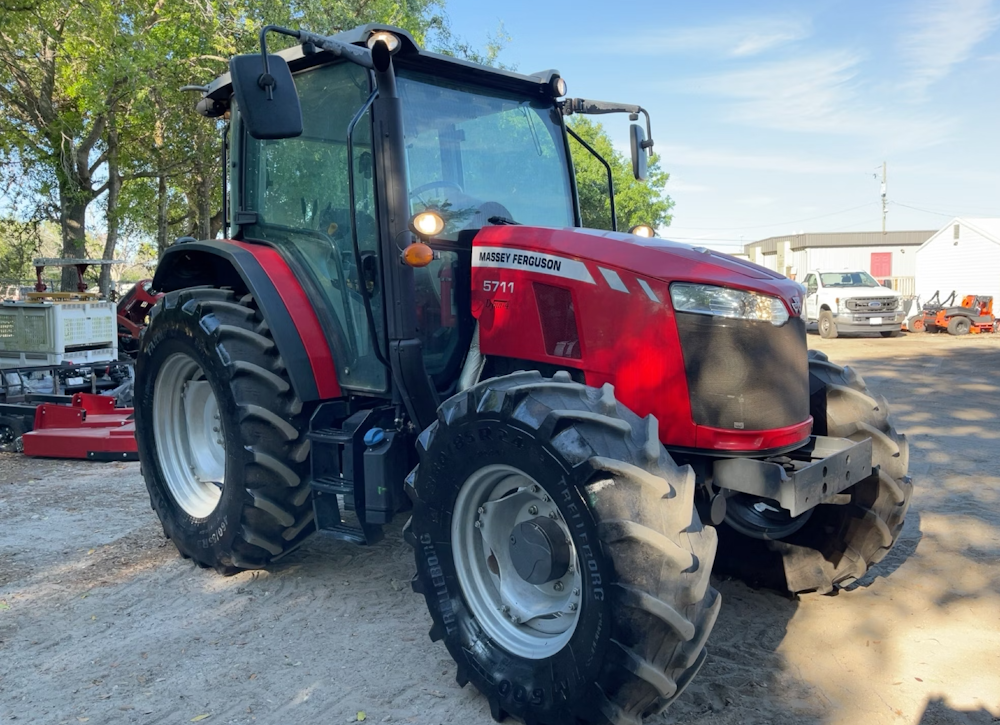 2021 MASSEY FERGUSON MF 5711 4WD DIESEL UTILITY TRACTOR main photo