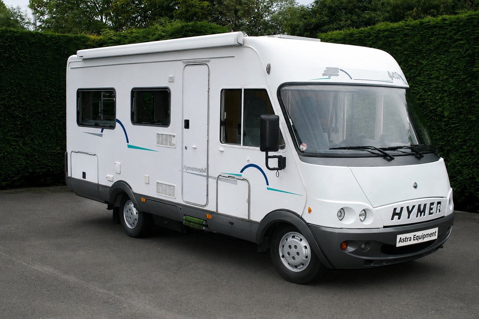 2003 HYMER B634 LHD 2.8JTD 4 BERTH REAR LOUNGE MOTORHOME - LONG LIST OF EXTRAS